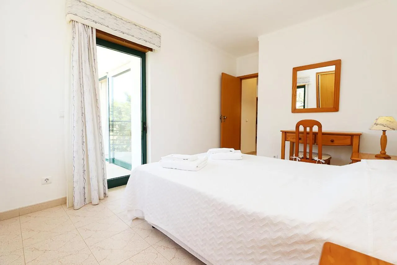 Pinheiros Apartments Лагуш